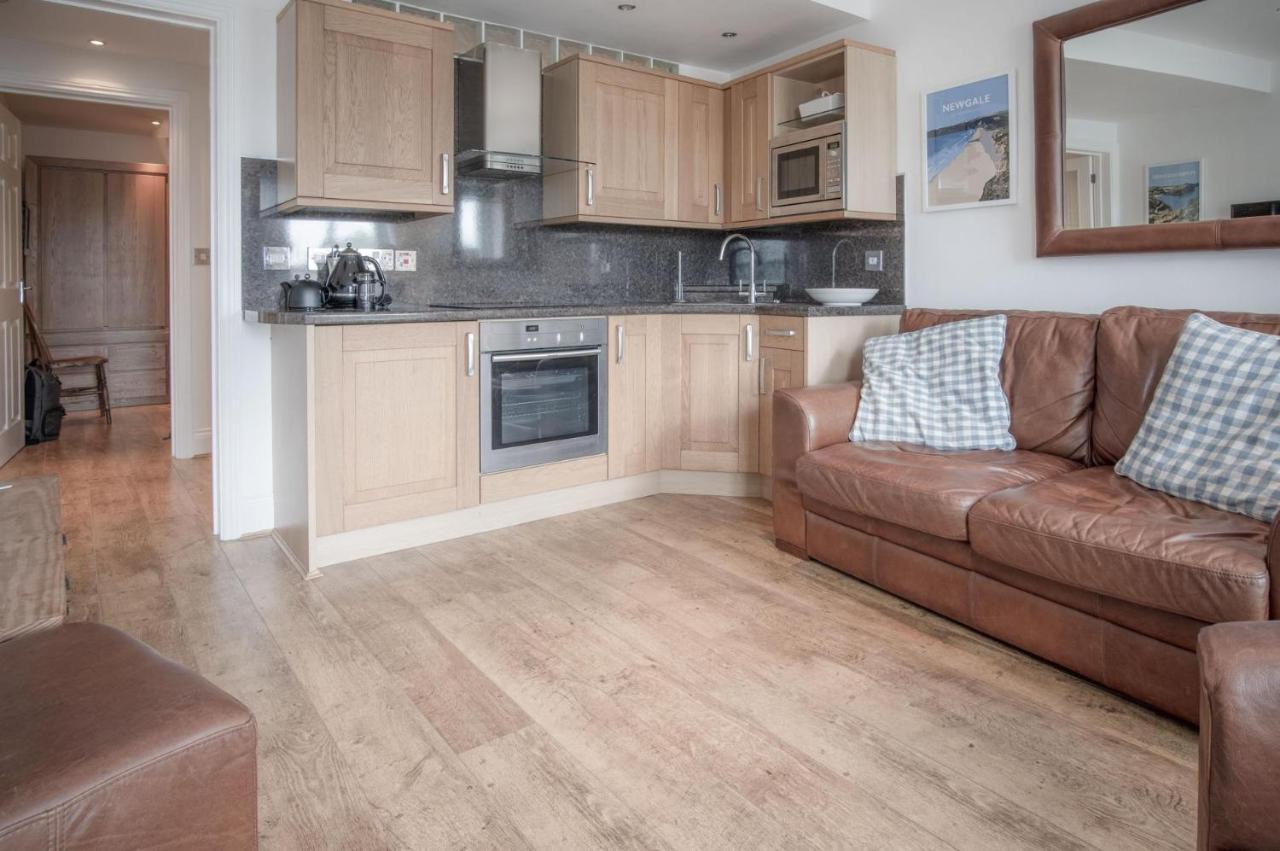 Goscar Court - 1 Bedroom Apartment - טנבי מראה חיצוני תמונה