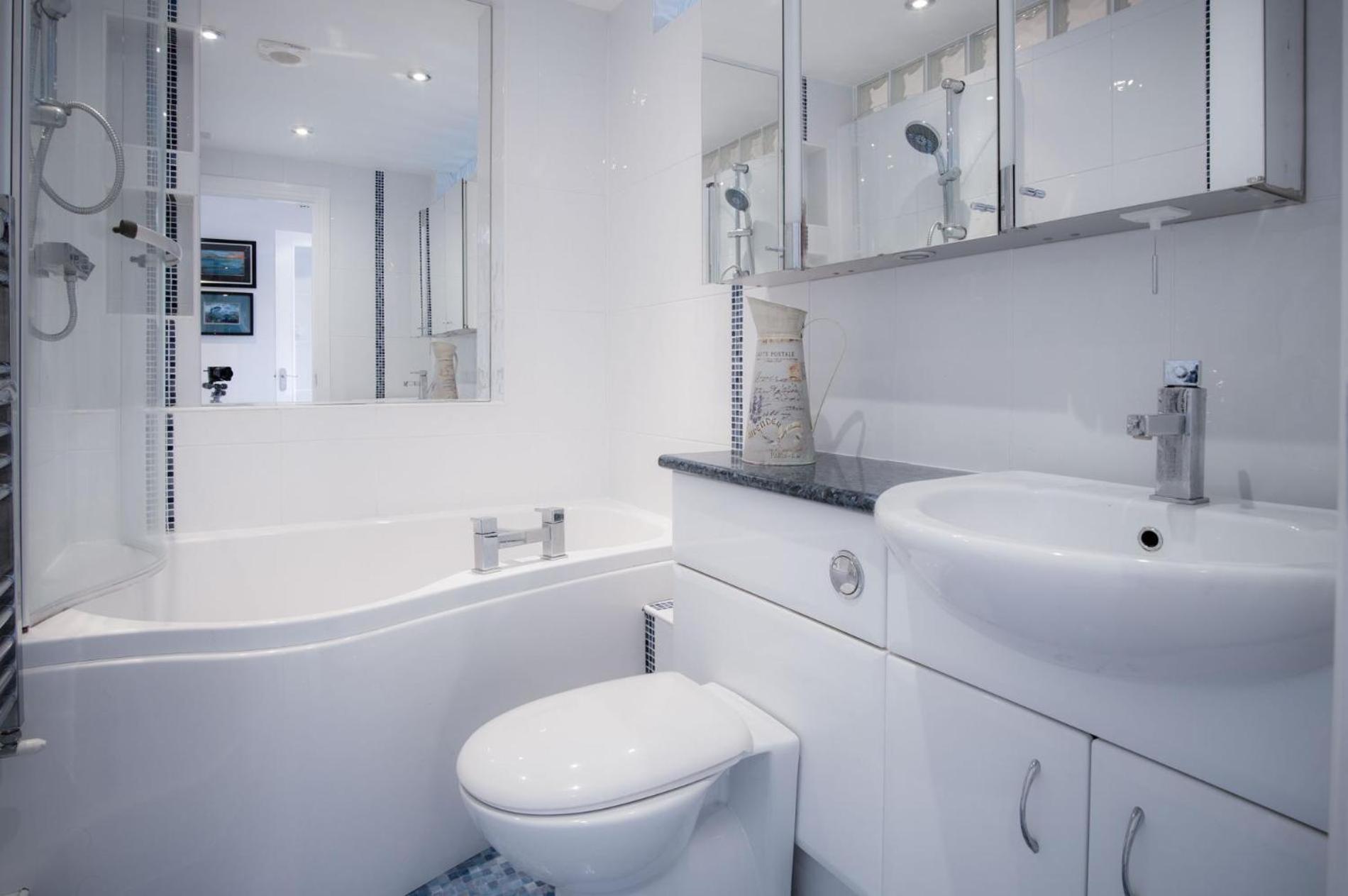 Goscar Court - 1 Bedroom Apartment - טנבי מראה חיצוני תמונה
